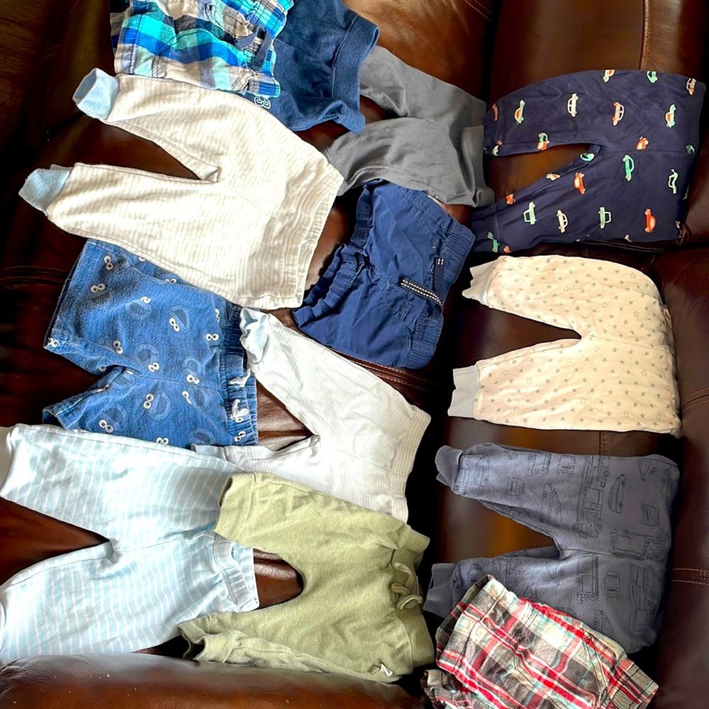 6 month Baby Boy bottoms! In Excellent condition!13 assorted bottoms!